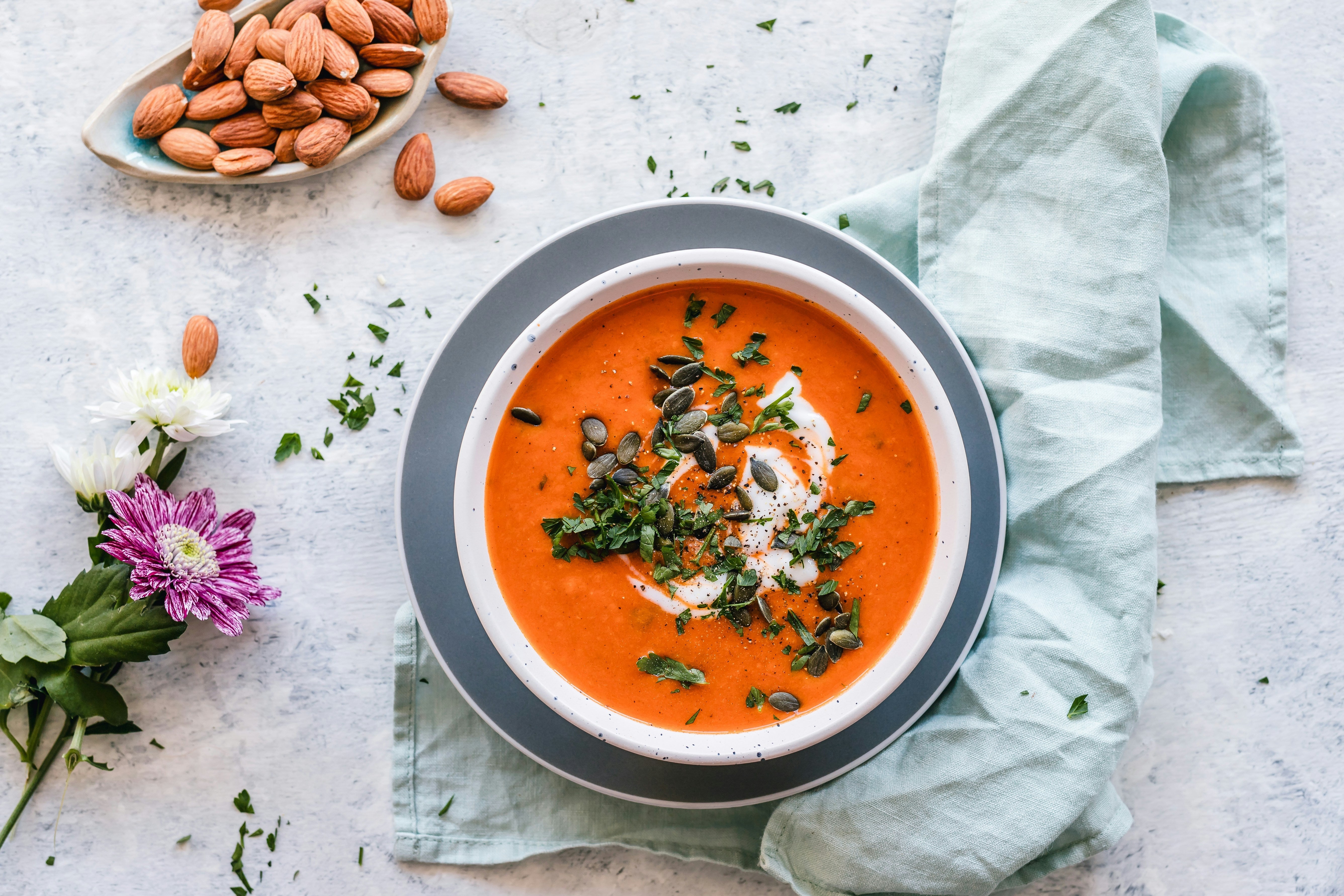 Herbstliche Suppen: Wärmende Rezepte für die kühle Jahreszeit